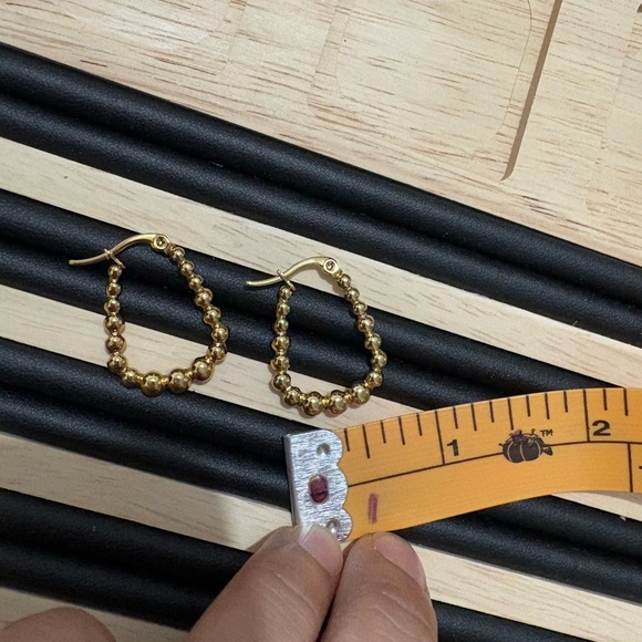 Elegant Gold Beaded Hoop Earrings - Picture 5 of 5